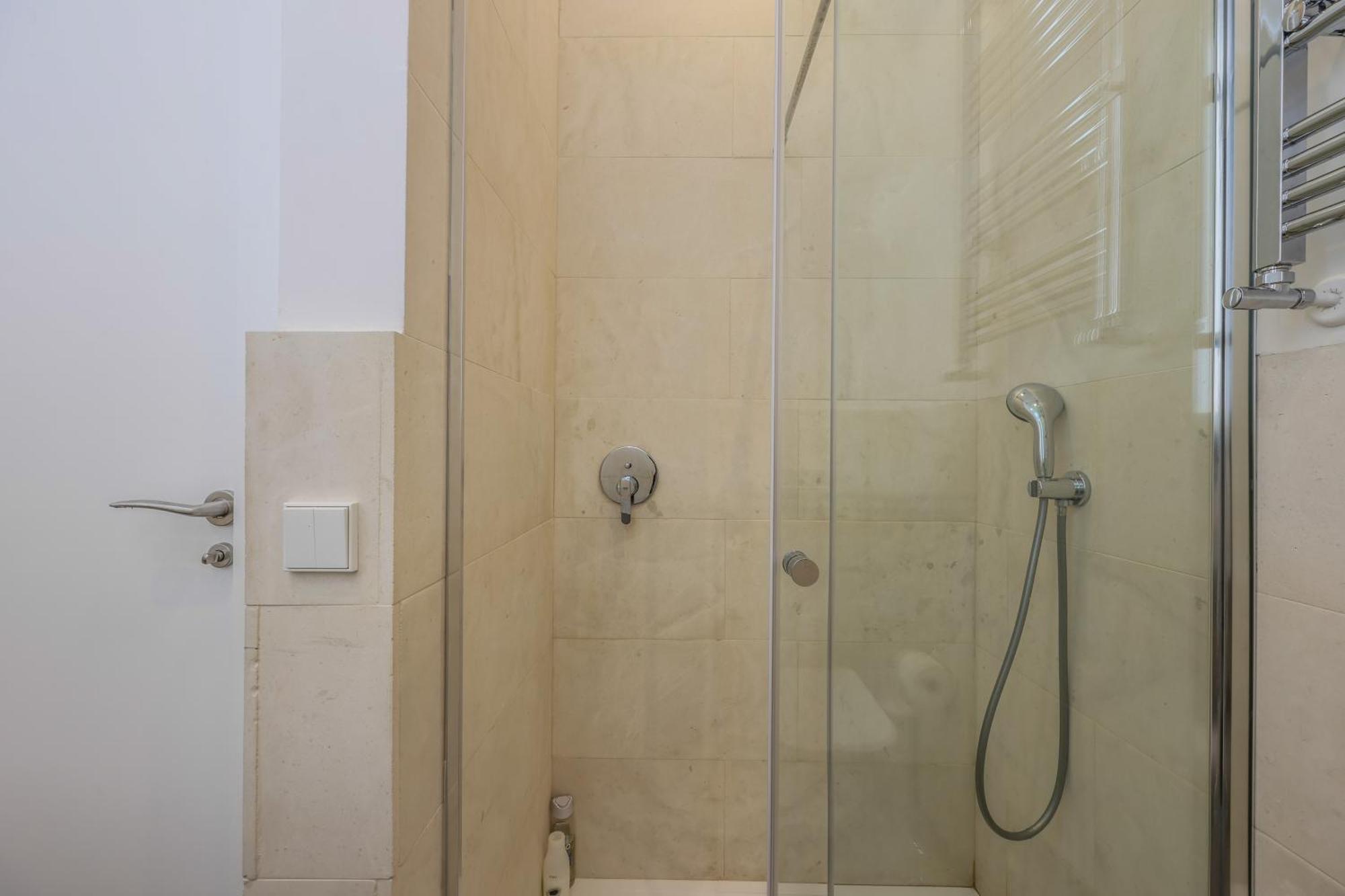 Apartament En El Corazon De Madrid, Casa Moderna Zewnętrze zdjęcie